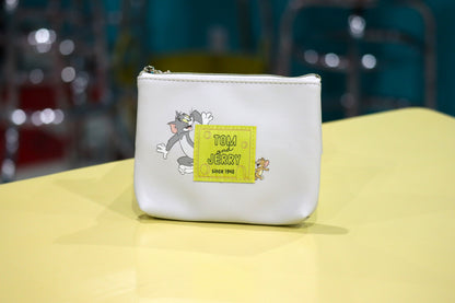 【TOM and JERRY】フラットポーチ　ホワイト【トムアンドジェリー】Flat Pouch White